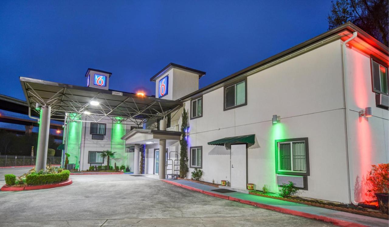 Motel 6 Humble, Tx - Houston International Airport ภายนอก รูปภาพ
